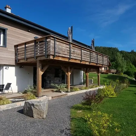 Semesterbostad Perce Neige, Spa, Sauna Gerbépal